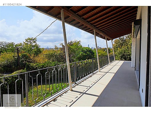 Yeniköy'de 500 m² Müstakil Tapulu 5+1 Lüks Villa