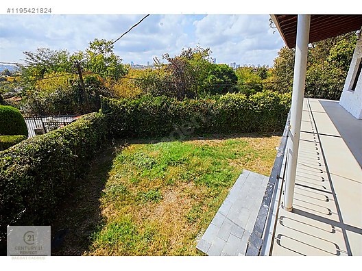 Yeniköy'de 500 m² Müstakil Tapulu 5+1 Lüks Villa