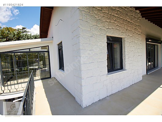 Yeniköy'de 500 m² Müstakil Tapulu 5+1 Lüks Villa