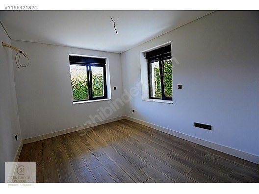 Yeniköy'de 500 m² Müstakil Tapulu 5+1 Lüks Villa