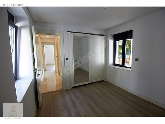 Yeniköy'de 500 m² Müstakil Tapulu 5+1 Lüks Villa